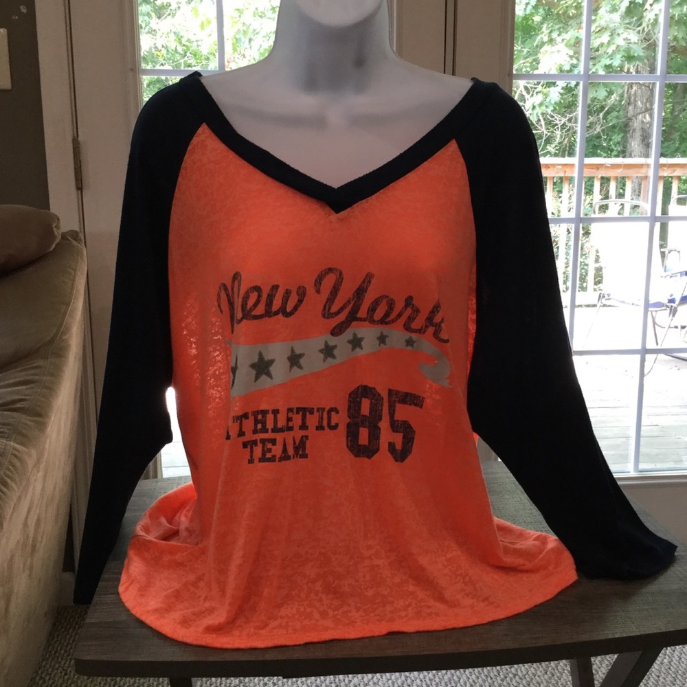 Nice Comfy 3/4 sleeve high low top